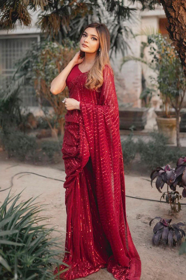 2023 Beautiful Red Saree For Farewell Party